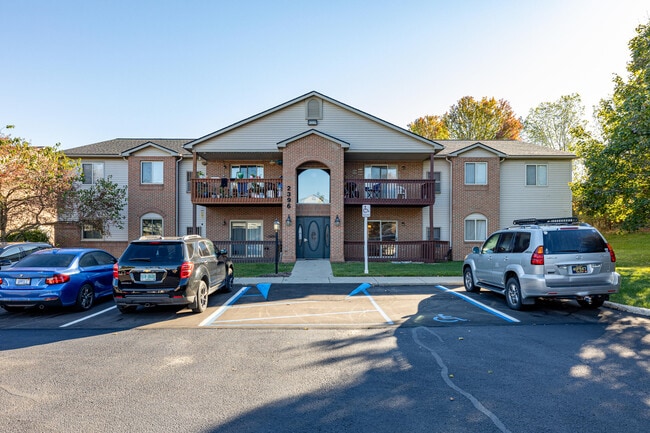 Building Photo - 2396 Quarterback Ct Unit 4