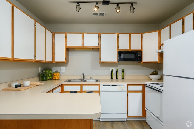 1BR, 1BA