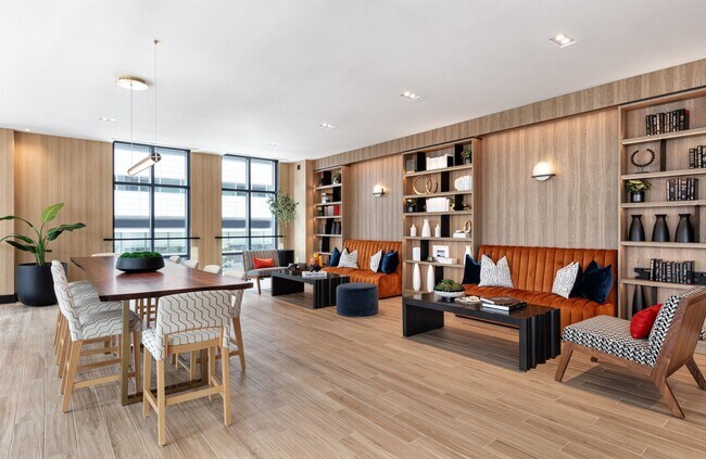 Photo - 32 Oakland Ave Unit 913