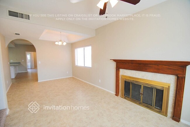 Photo - 1450 N Birch St