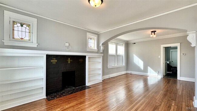 Photo - 4919 Murdoch Ave