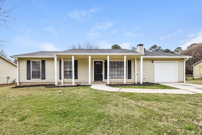 Building Photo - 306 River Chase Dr