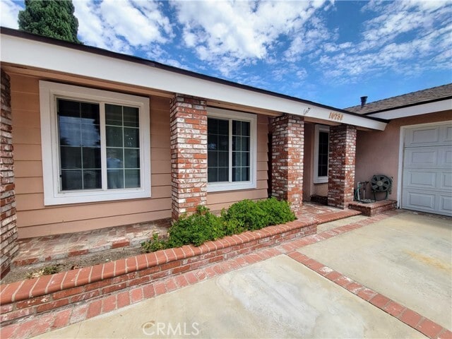 Photo - 10751 Andy St
