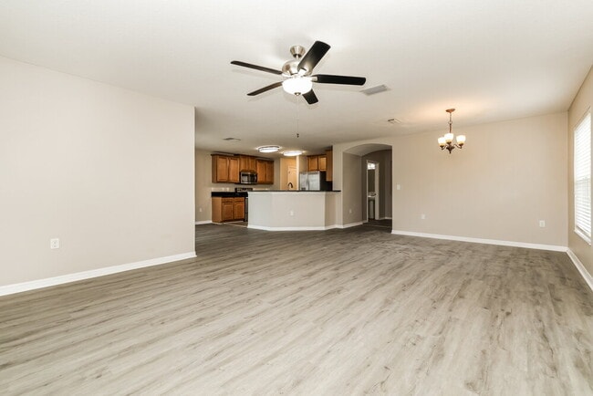 Photo - 7614 Maroon Peak Dr
