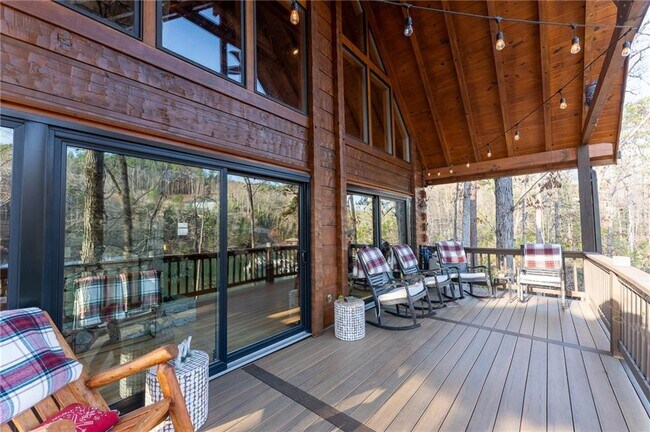 105 Cedar Cove