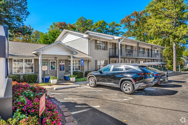 Woodgate Apartments