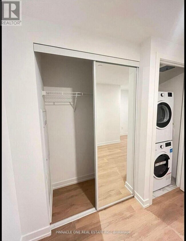 Photo - 1100 Sheppard Ave W Unité 637