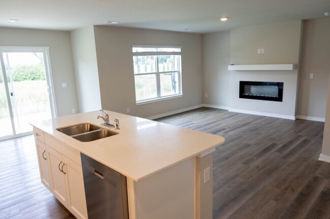 Photo - 2569 SE Hawkins Ave