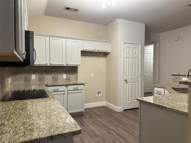 Photo - 3208 Avery Ln