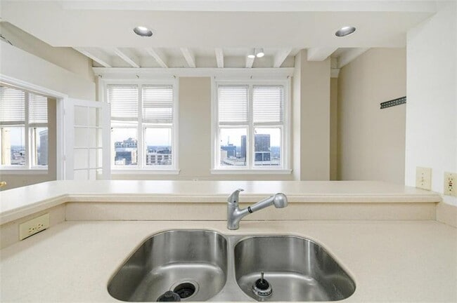 Photo - 32 Peachtree St NW Unit 1406