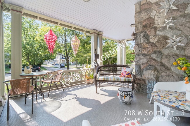 Photo - 708 W South St Unit 3