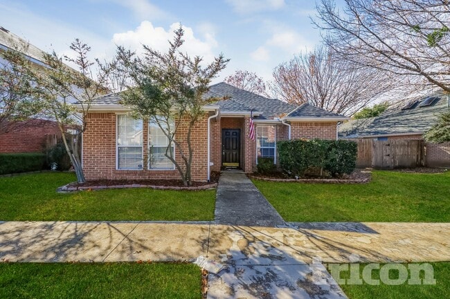 Photo - 836 Greenridge Dr