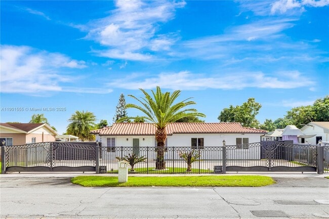 Photo - 4931 SW 132nd Ave