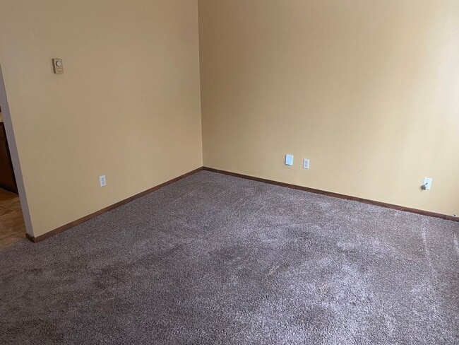 4002 E Jelinek Ave Unit 4