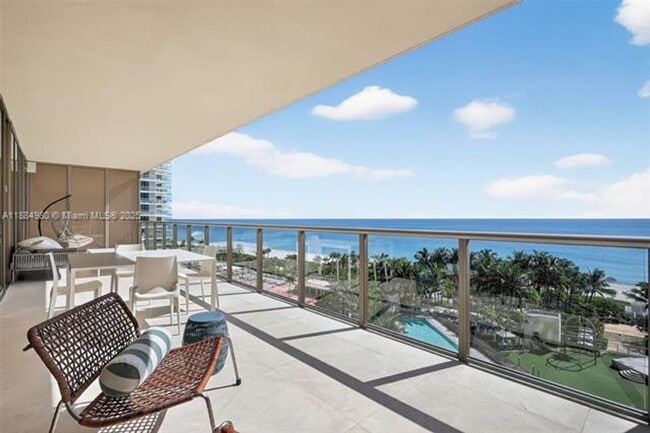 Building Photo - 9705 Collins Ave Unit 9705 Collins Ave appt 802N