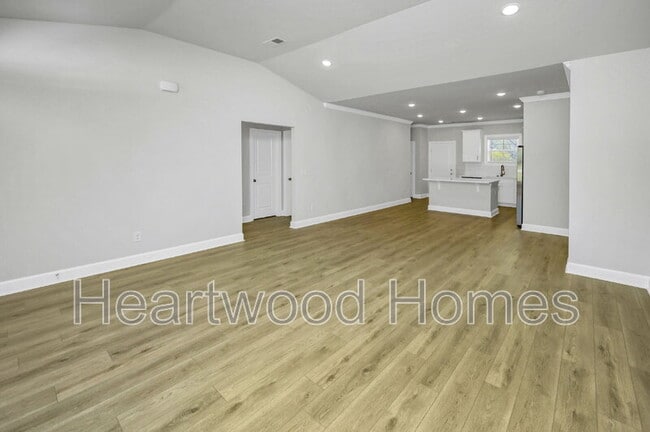 Photo - 6640 Satchelford Rd
