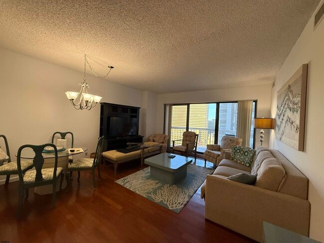 Photo - 3101 Boardwalk Unit 1710-2