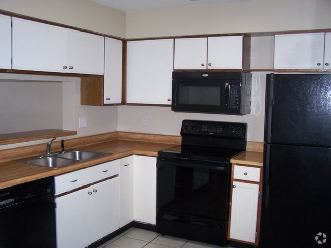 Building Photo - 1346 George Edwards Ct Rental