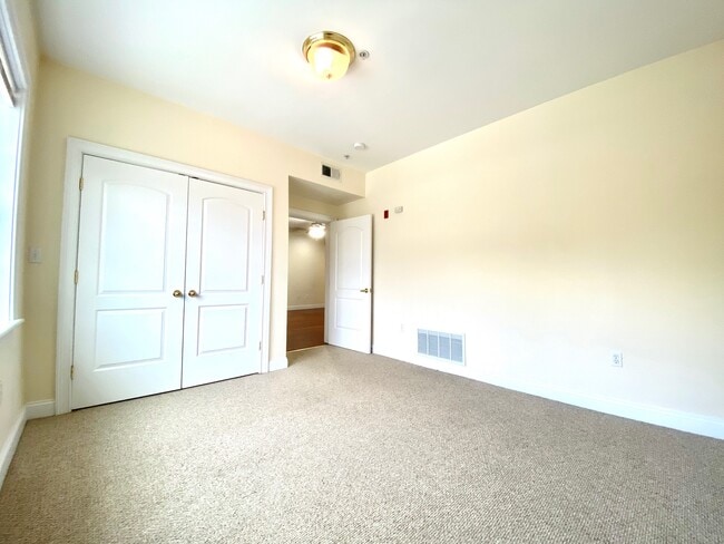 Photo - 661 Bennington St Unit #2