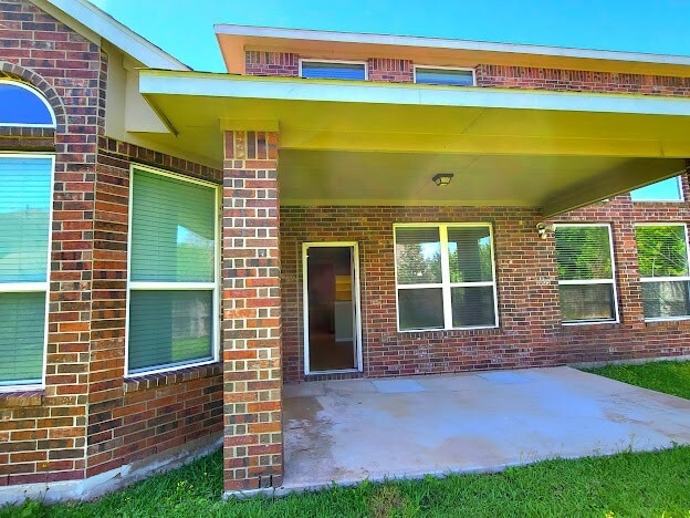 Photo - 10007 Shire Green Ln
