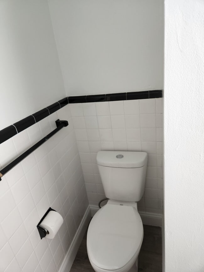 Photo - 189 Thames St Unit 1