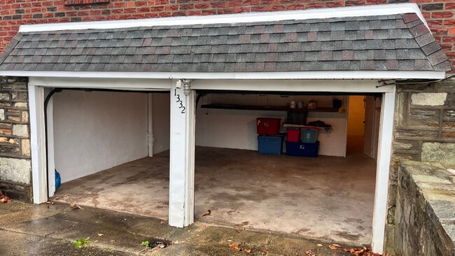 Photo - 1332 Faunce St Unit 2nd floor