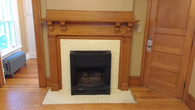 Photo - 300 2nd Ave SW Unit 4