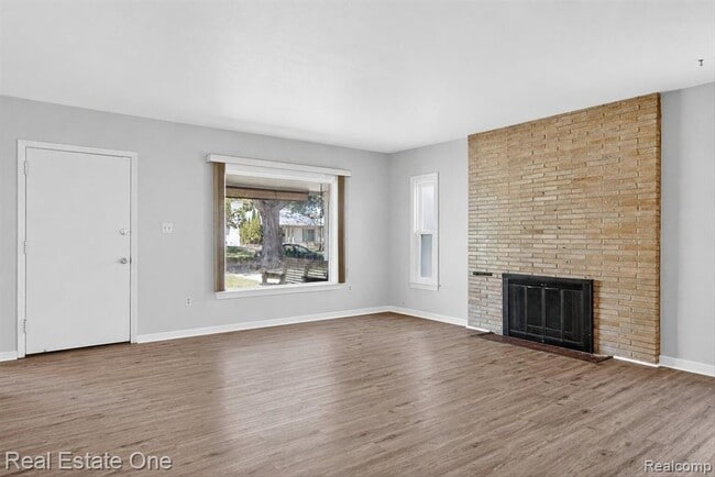 Photo - 7420 Drexel St