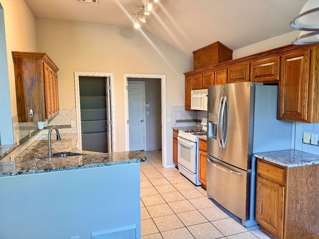 Photo - 16224 Panther Way