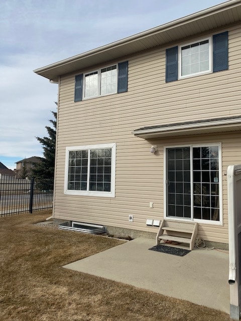 Photo - 615 Kenderdine Rd