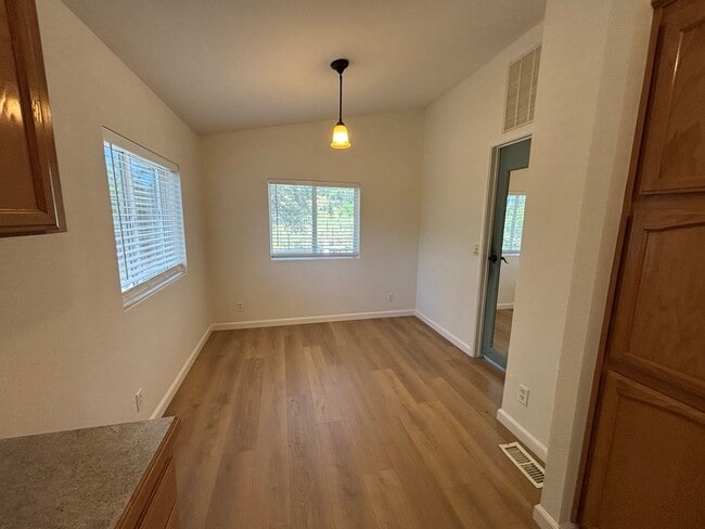 Photo - 1782 Lotus Rd