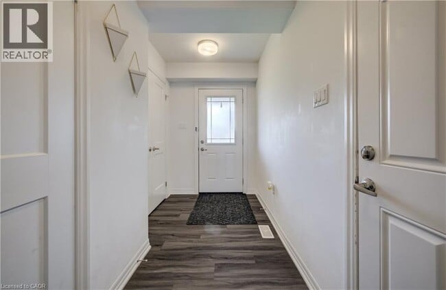 Photo - 36 Bawcutt Cres