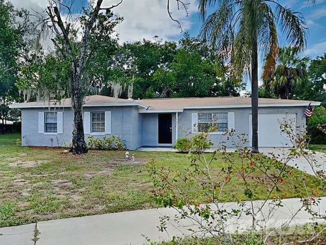 Photo - 1404 Fernwood Pl