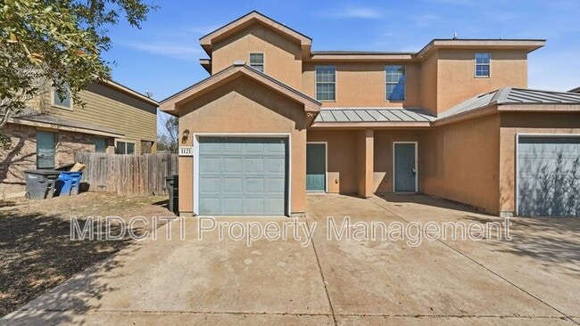 Building Photo - 1121 Brown Rock Dr Unit 1121