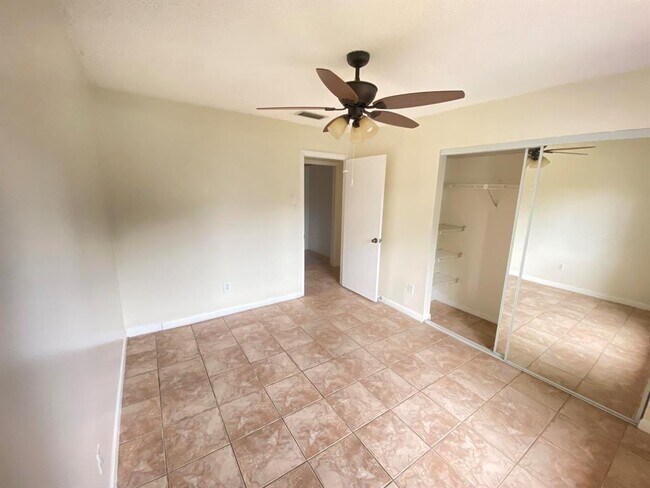 Photo - 6729 NW 29th Way