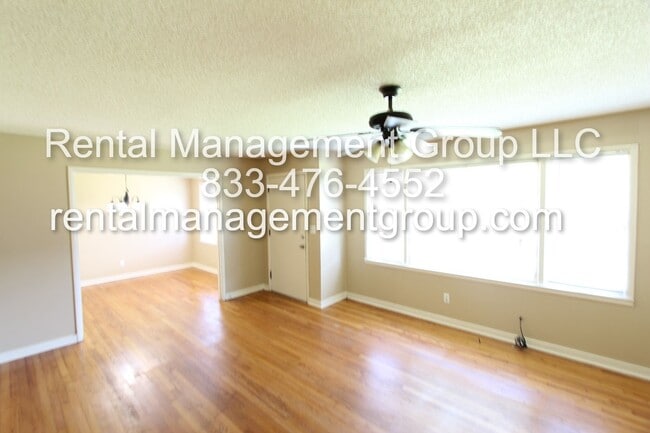Photo - 2332 3rd St NE