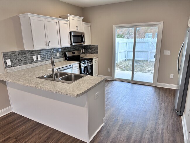 Photo - 617 Jacks Xing Dr