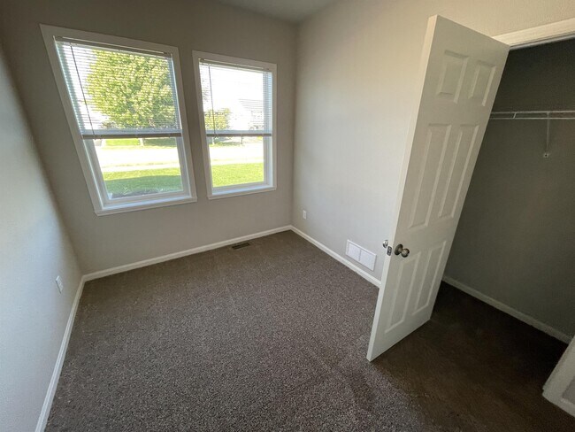 Photo - 2240 Northfield Ln