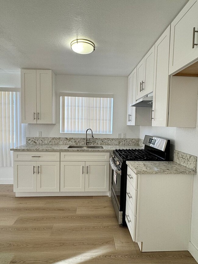 Photo - 1730 Obispo Ave Unidad 1736- 3