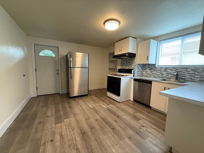 Photo - 5 Sterling St Unit Floor 2