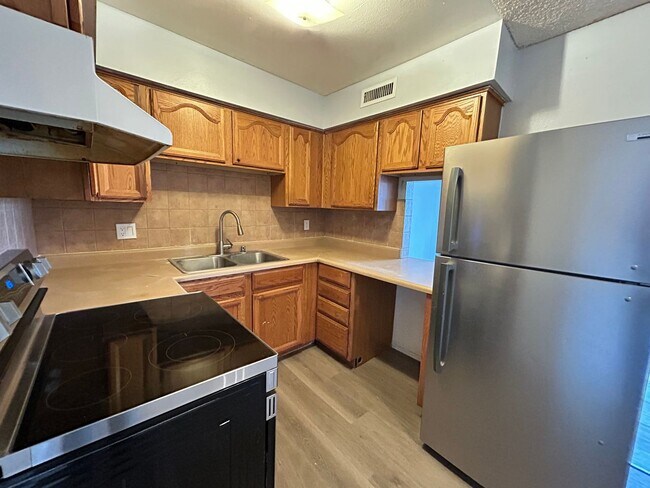 Photo - Recently Remodeled 2 Bedroom Unit!