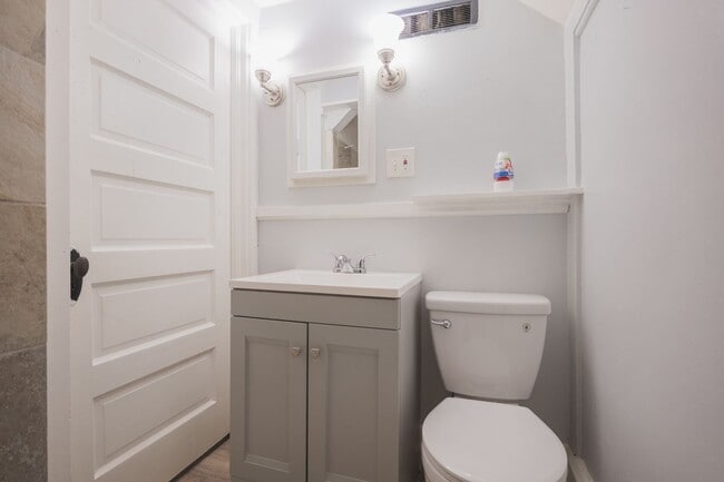 Photo - 1009 12th St NW Unit 2