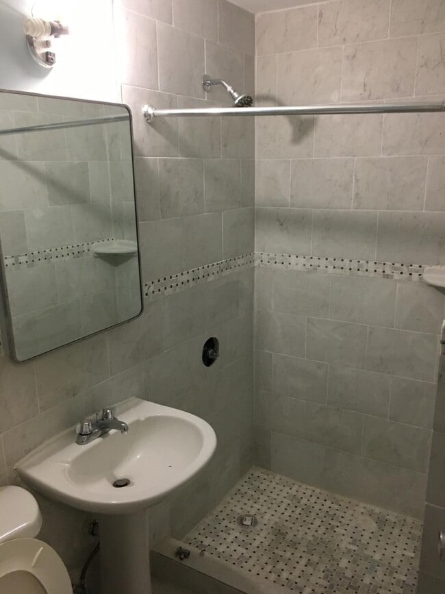 Photo - 14137 82nd Dr Unit 1A
