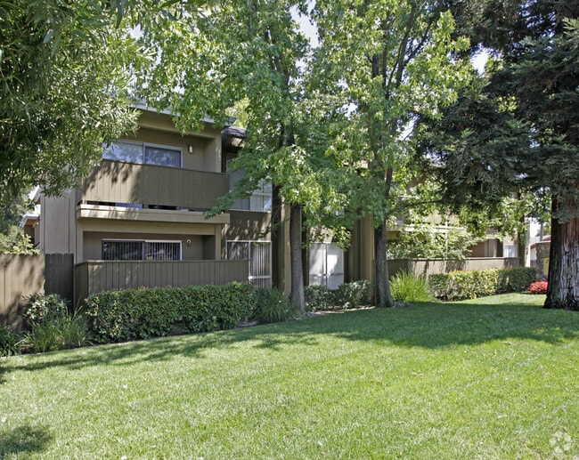 Photo - The Pointe On Bell