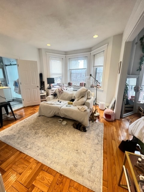 84 Peterborough St Unidad 5