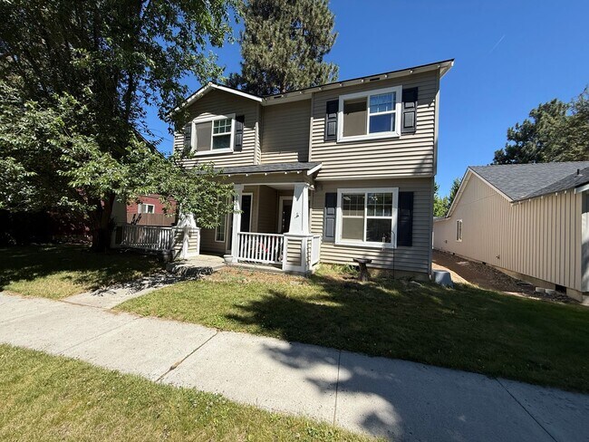 Photo - Fantastic 3 Bed/2.5 Bath Single Family Home in SE Bend