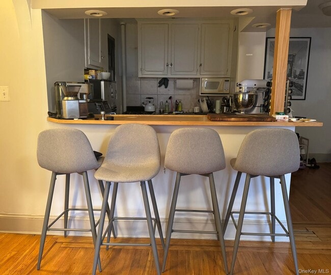 Photo - 240 E 24th St Unit 3F