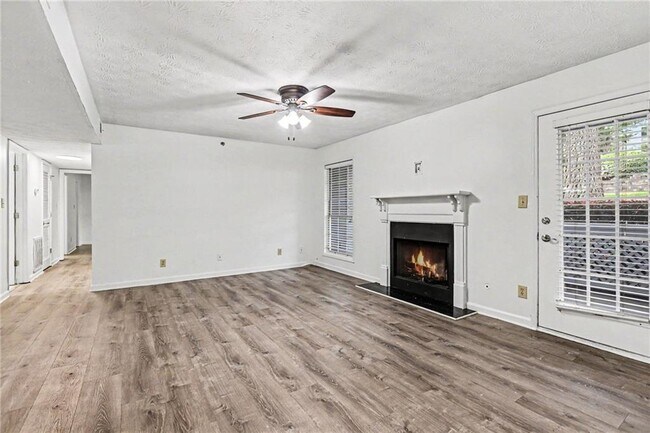 Photo - 3960 Riverlook Pkwy SE Unit 203