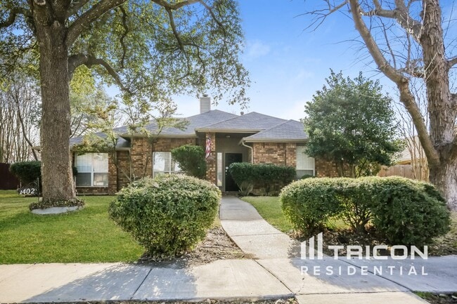 Photo - 1402 Baker Dr House