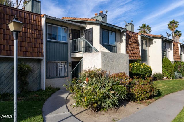 Building Photo - 126 E Ventura St Unit F